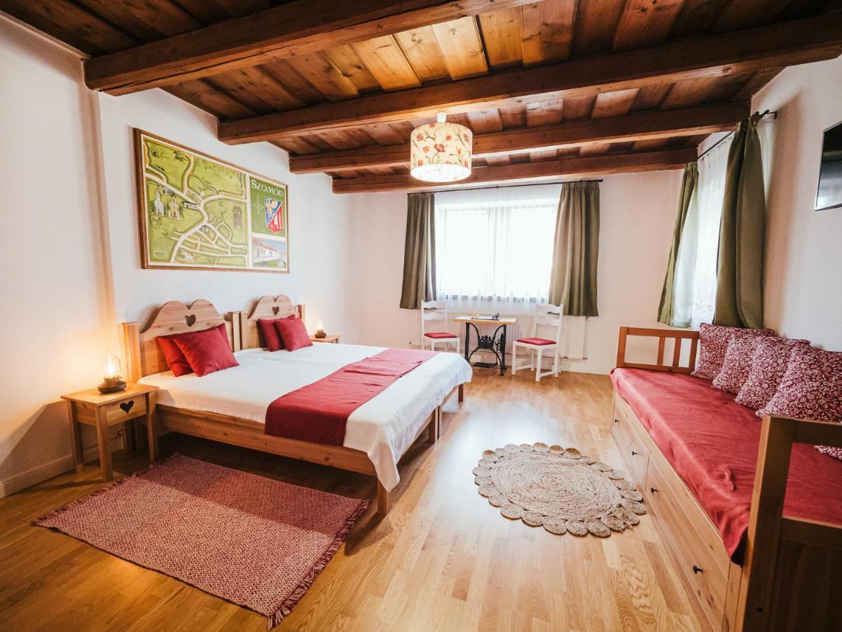 A Mi Kishazunk Vendeghaz Apartment Szomod Bagian luar foto